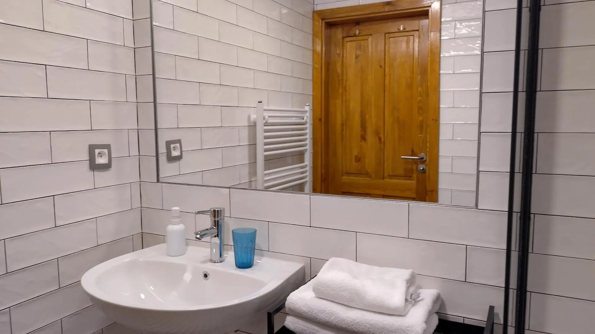 S42 Hotel Praha 0*,