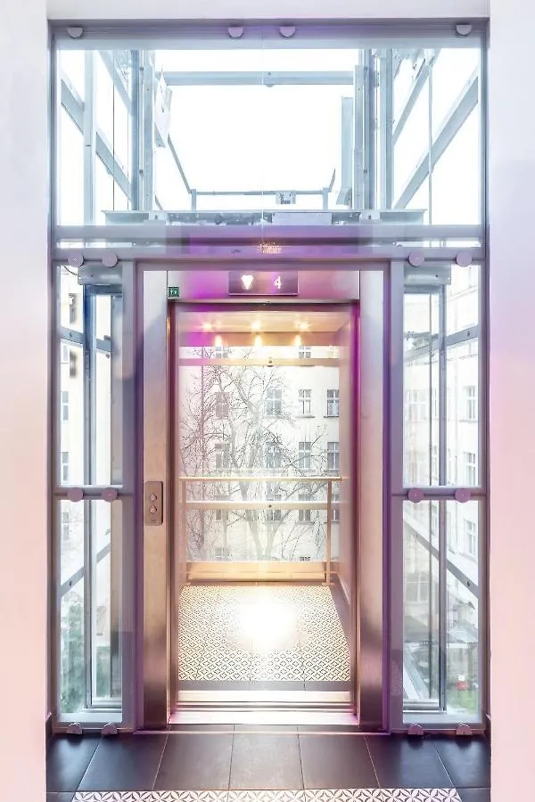 S42 Hotel Praga 0*,