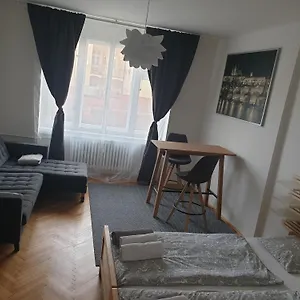 Newly Refurbished Praha