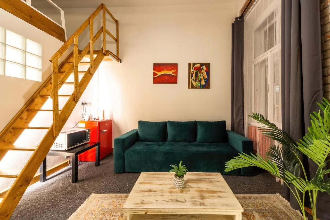 S42 Hotel Prága